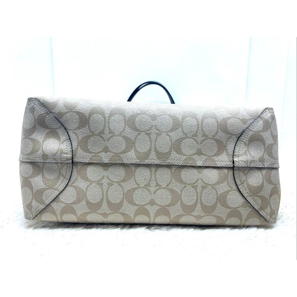 🔥🎁NWT! Coach Rainbow Sig Reversible Tote Handbag F76632 Msrp:$350.00 - Picture 5 of 11